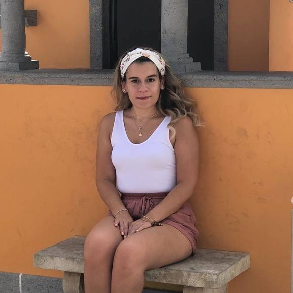 Meet your Posher, Rosa - Picture 1 of 1